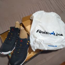 Air Jordan 12 Retro - Reverse Taxi (Size10.5)