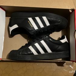Adidas Superstars
