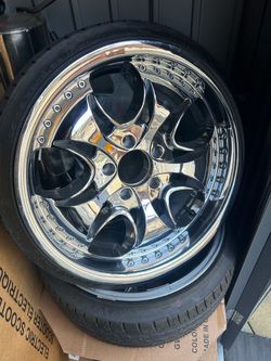 KMC Venom Crome 18 inch