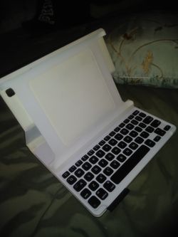 Logitech keyboard folio