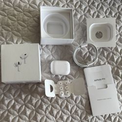 AirPod 2 Pros