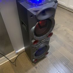 Large Bluetooth Speaker W/ Disco Ball