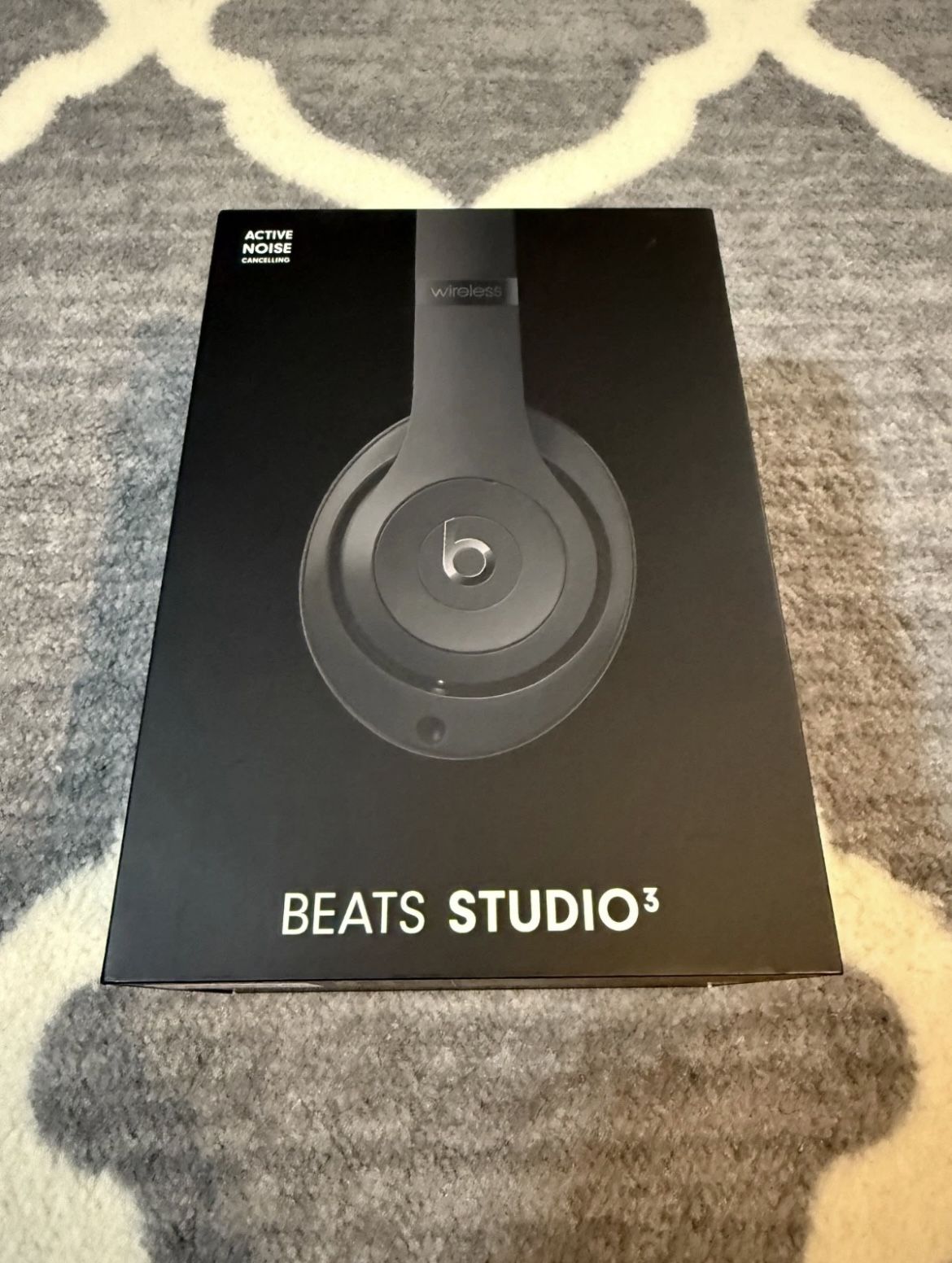 Like New Beats Studio Pro 3