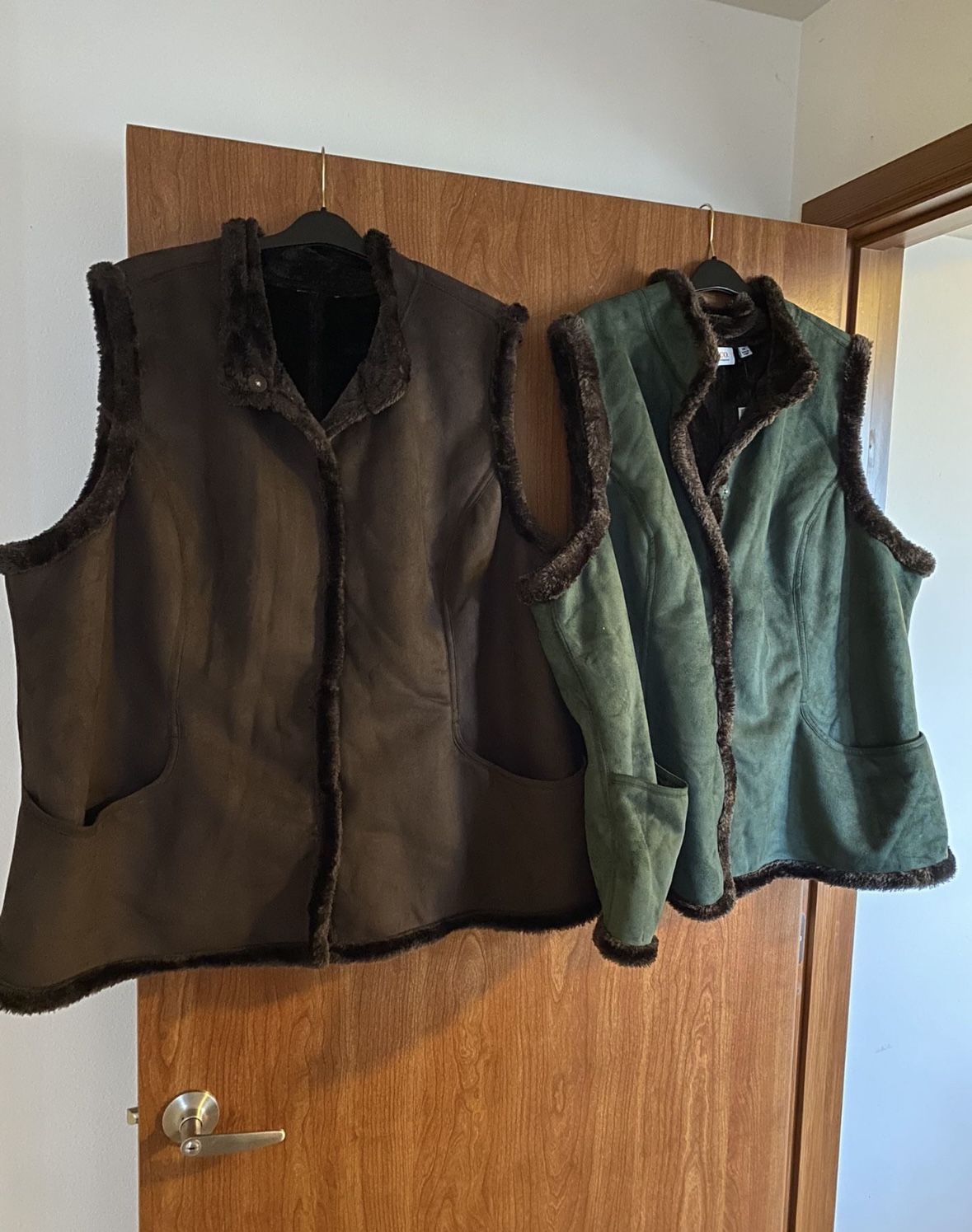 Denim & Co Set Of 2; Faux Fur And Faux Suede Button Up Vest 3XL