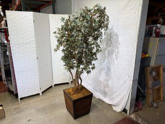 Artificial Japanese Maple Tree with Decorative Rattan Pot