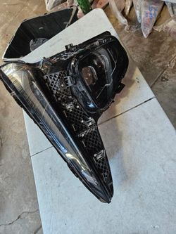 Buick envision left headlight Oem