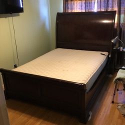 Queen Sleigh Bed
