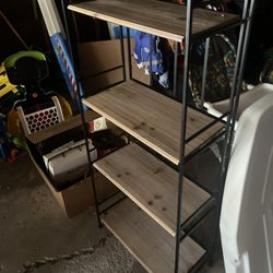 Foldable Plant Shelf