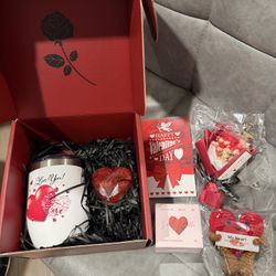 New Gifts for Girlfriend Wife Lover Unique Ideas