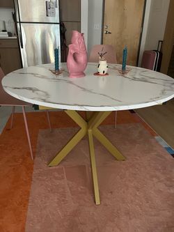 Oval Faux Marble-Top Dining Table Gold Base