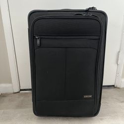 Kirkland Signature by Costco Black 22” Upright Expandable Wheeled Carry-On Suitcase 