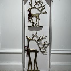 Holiday Reindeer Decoration 