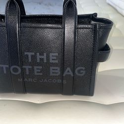 THE LEATHER SMALL TOTE BAG