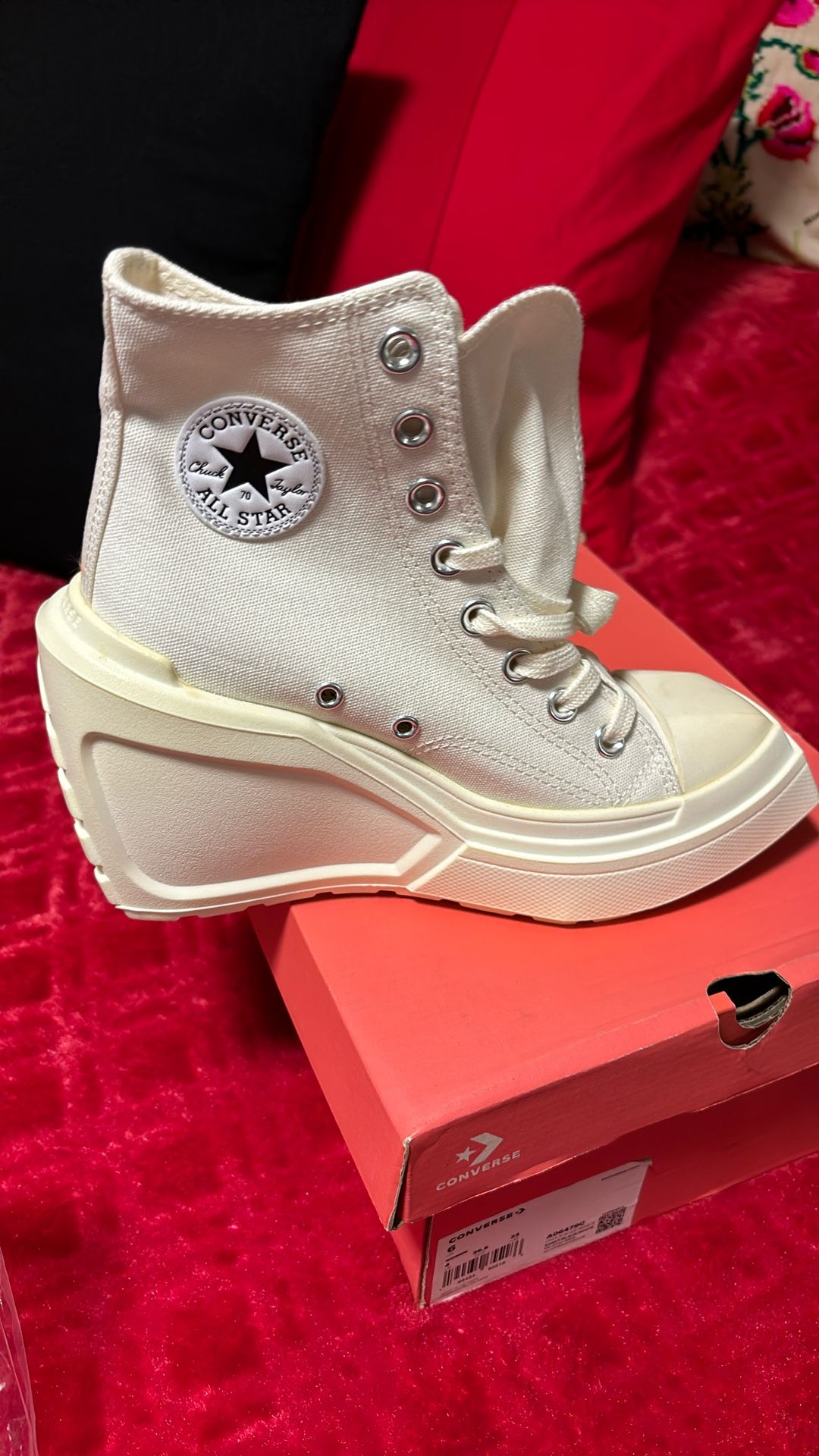 Converse All Star Beige Size 6