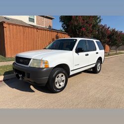 2004 Ford Explorer