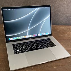 2019 MacBook Pro 15”i7,16Gb,256Gb
