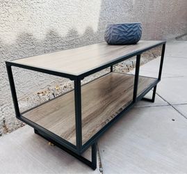 Modern bench 17 x  40
