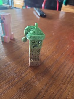 3D Printed Minecraft Creeper w/ Santa Hat - Christmas Holiday MINECRAFT Gamer Gift/Ornament 🎄💥"