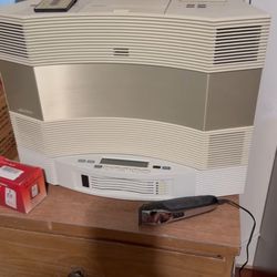 Bose Acoustic Wave Music AM/FM Radio And Multi 5 CD Changer