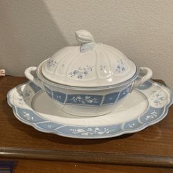 Japan Noritake Stoneware Victory Blue 2-quart oval covered casserole tureen with an underplate