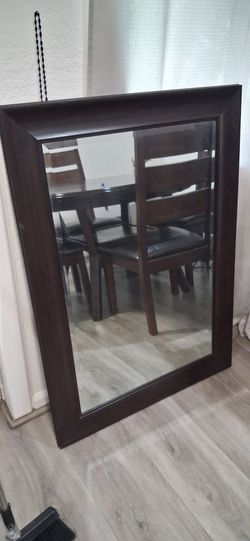 nice mirror. good condition. 43' x 31' https://offerup.com/redirect/?o=aW5jaGVzLnlvdQ== can put it vertical - horizontal way.