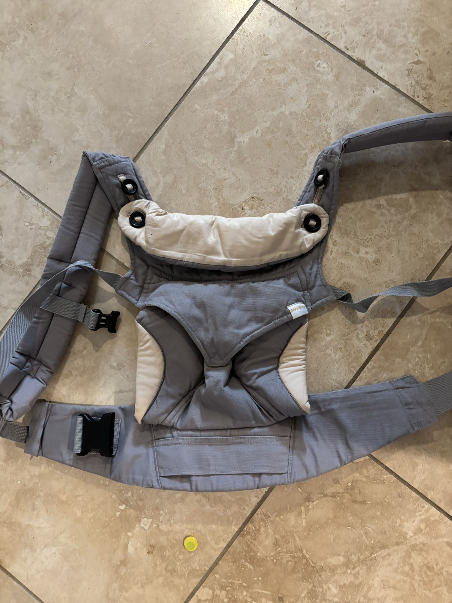 Jesse Berry Baby Carrier 