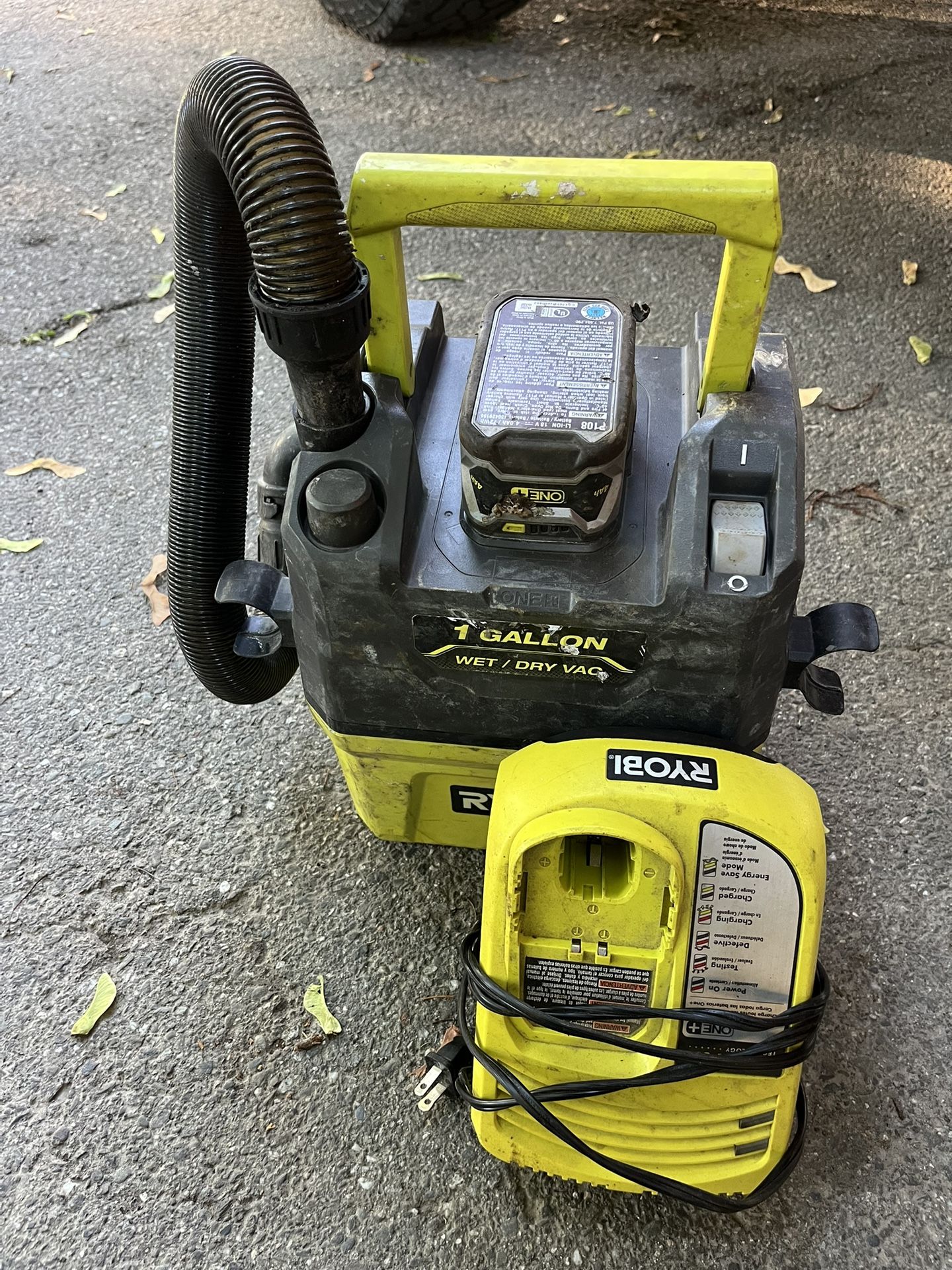 Ryobi Impact driver , Small Shop Vac , Charger And Battery 