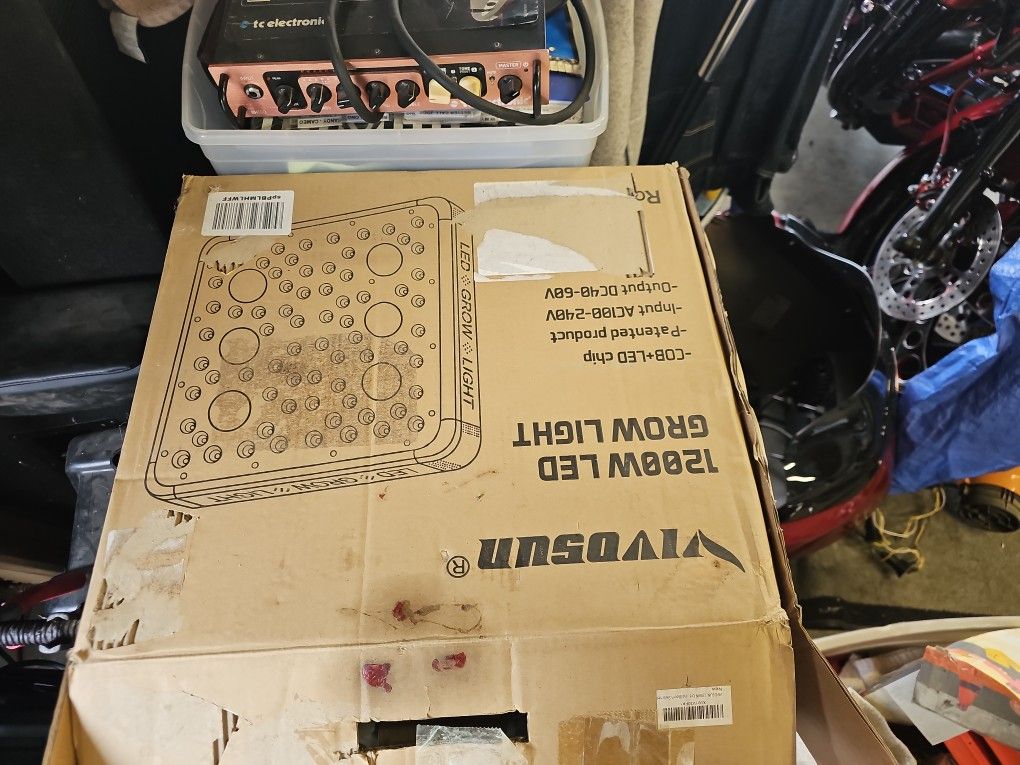 1200W LED Grow LIGHT