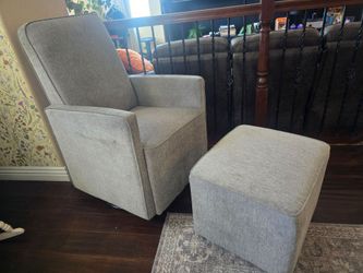 Nursery Glider + Ottoman