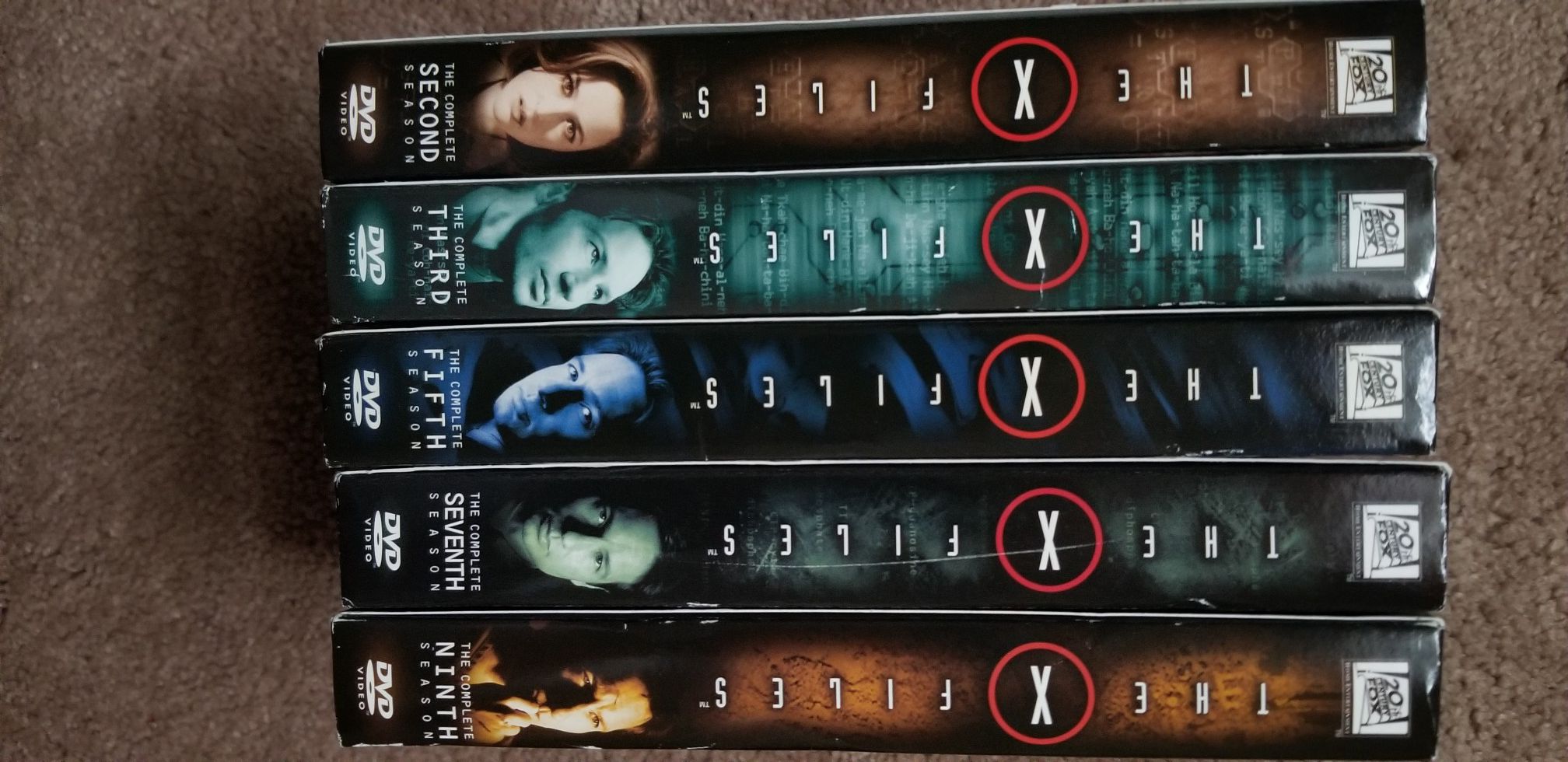 The X files series season 2, 3, 5, 7 and 9, in good condition