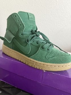 NIKE SB DUNK
