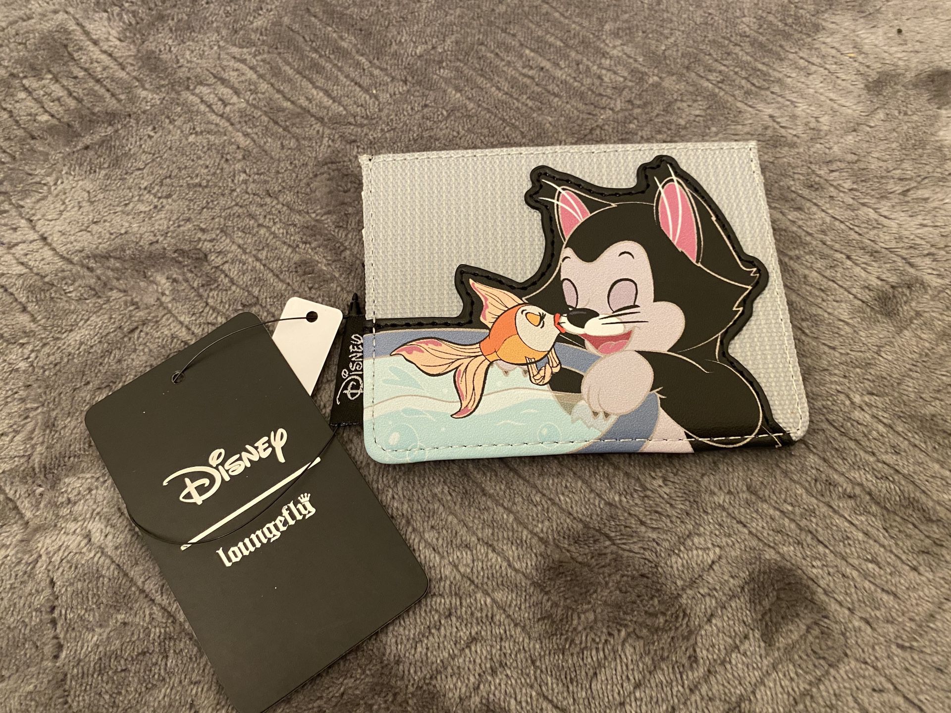 Loungefly Disney Pinocchio Figaro cardholder