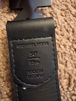 Micheal lord belt size 34 and a color black
