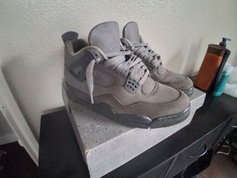 Jordan 4s