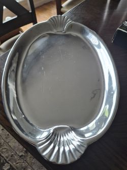 Wilton Armetale Sea Life Scallop Handled Oval Serving Tray