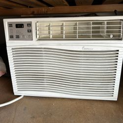 Impecca Window A/C 12,000 BTU