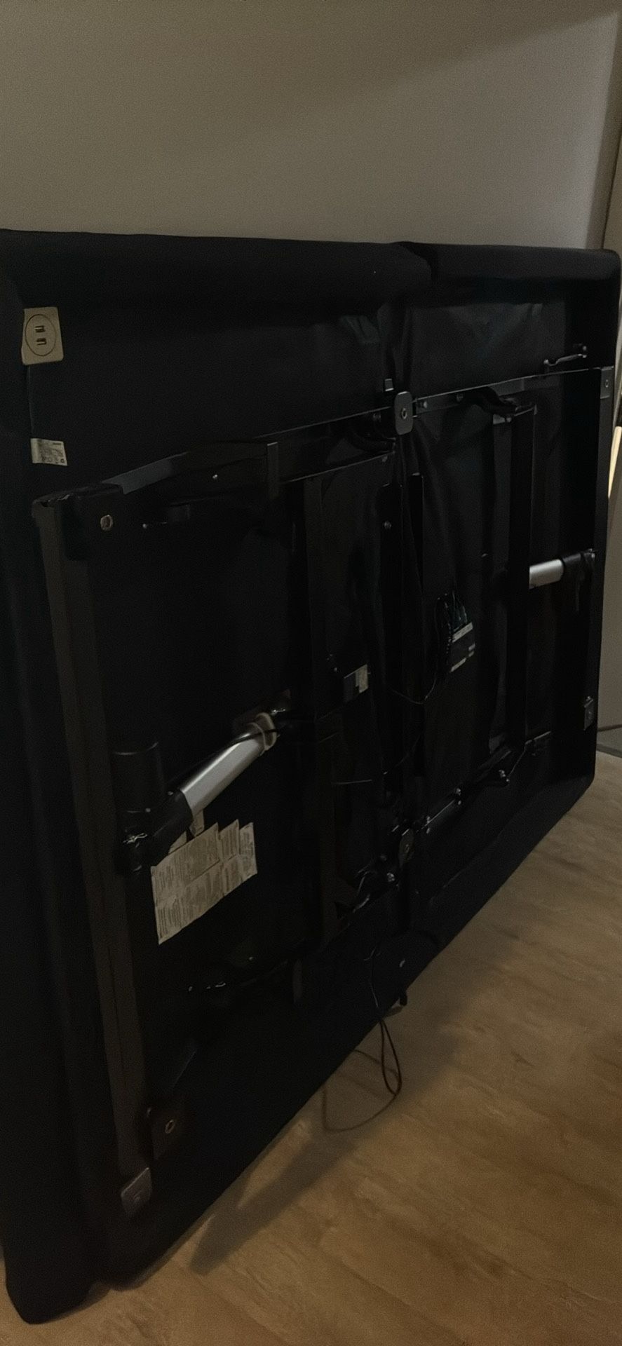 Adjustable Bed Base With 14” Mattress