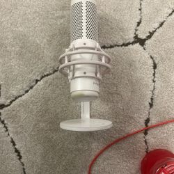 HyperX White Microphone 