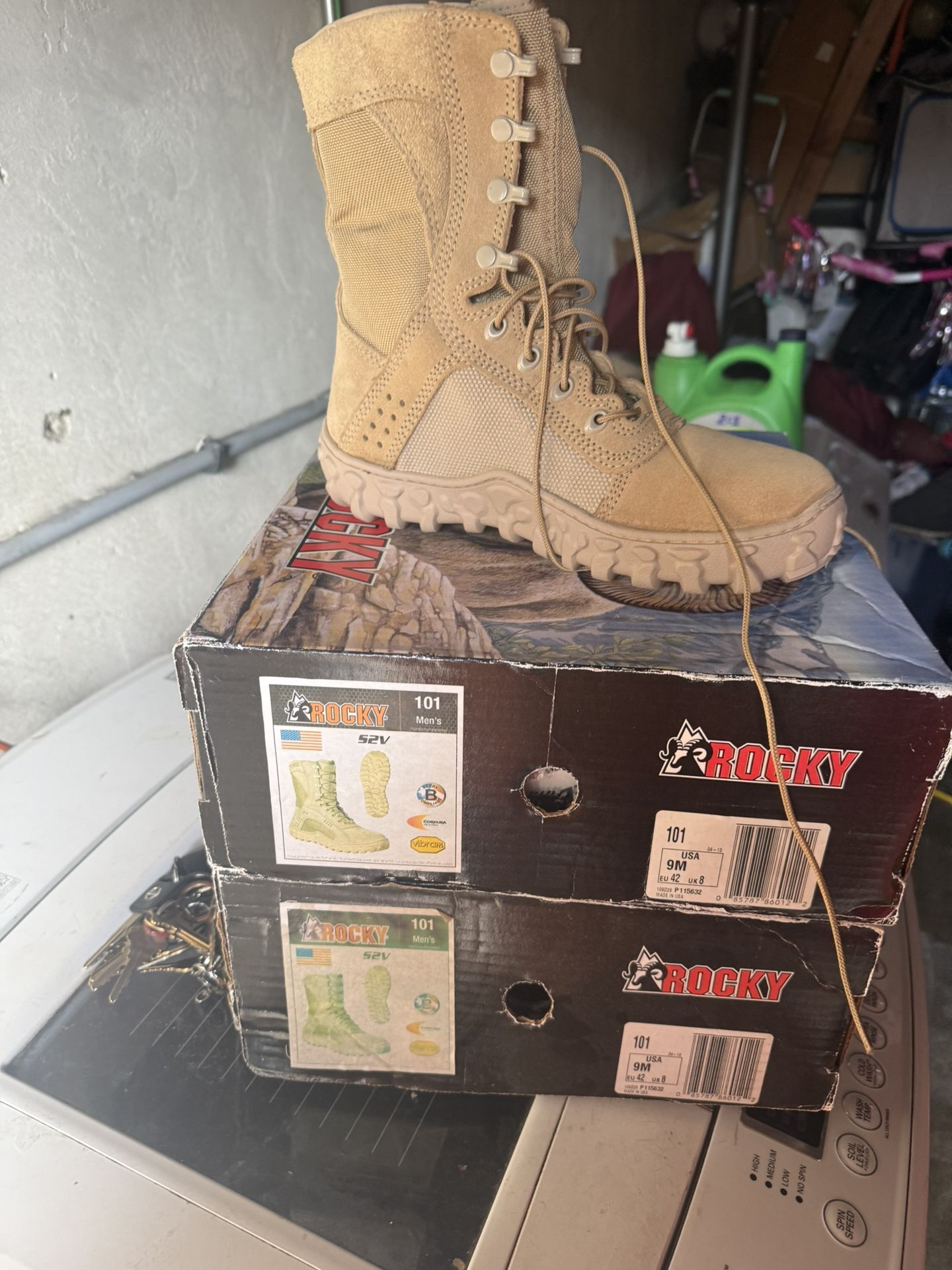 New In Box Rocky Combat Boots Men’s Size 9 S2v$50 Ea
