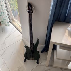 Yamaha RBX270 Electric Bass Guitar Pearl