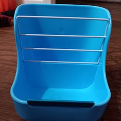 Small Animal Hay Feeder