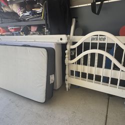Full Bed With Frame/box Spring And Mattress 
