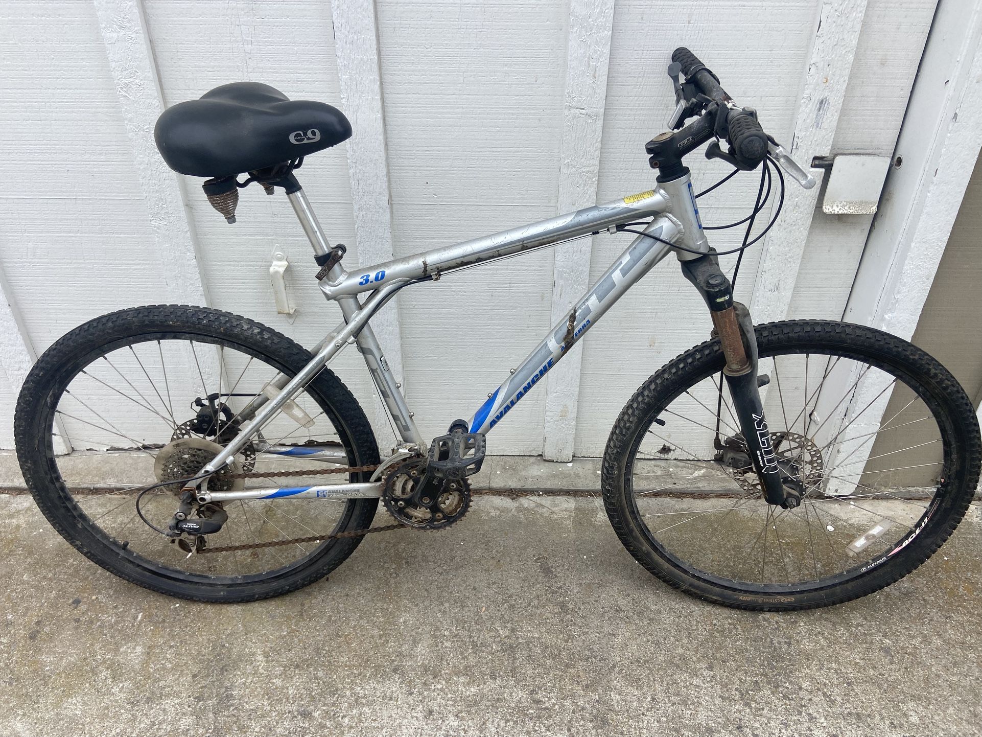 GT Avalanche Mountain Bike