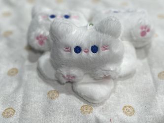 White Cate Keychain