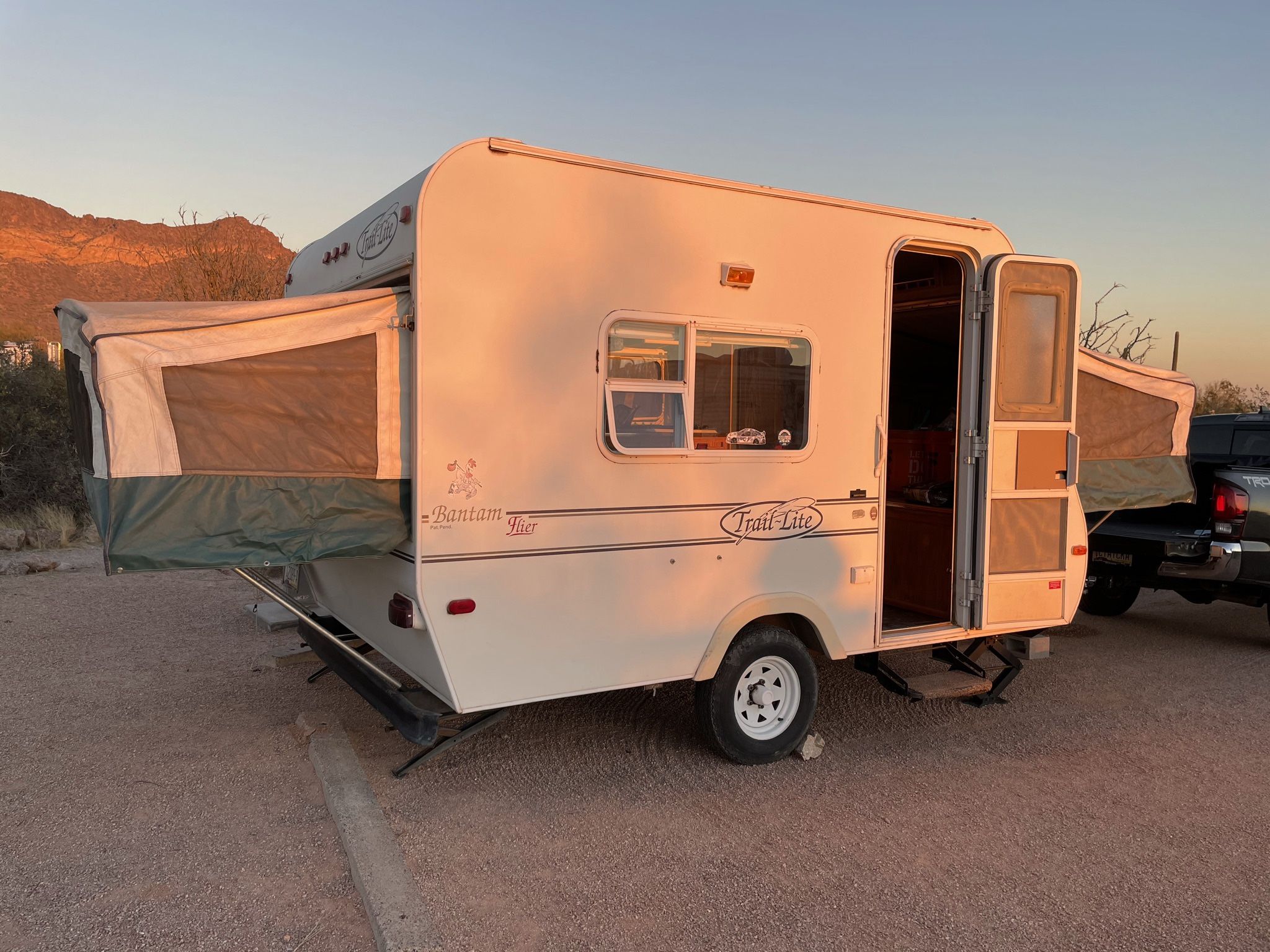 1999 Bantam Lite Flyer Hybrid Camper for Sale in Gilbert, AZ OfferUp