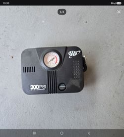 AAA tire inflator compressor like new
