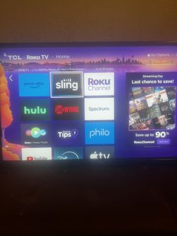 Roku TV TCL 32" Smart TV With Mount 
