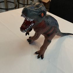 DINOSAUR  TOY 