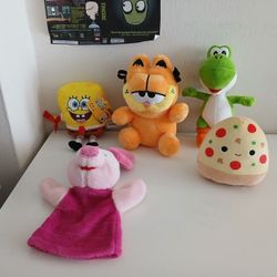 All New for Only 20 dollars (all paid more than 100 dollars).
Included original New  Trudi plushes and POP IT and original Mario Bros plush and Origin