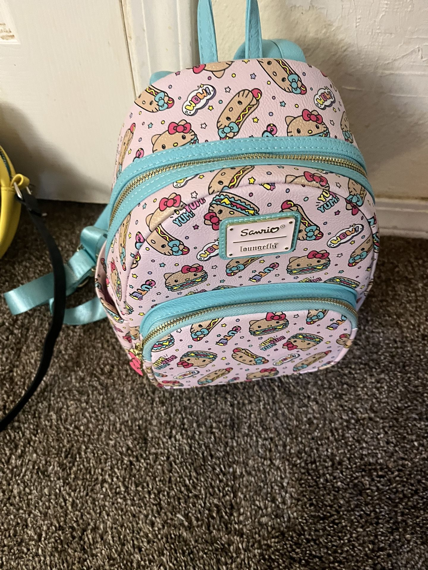 Loungefly Sanrio hello Kitty Mini Backpack